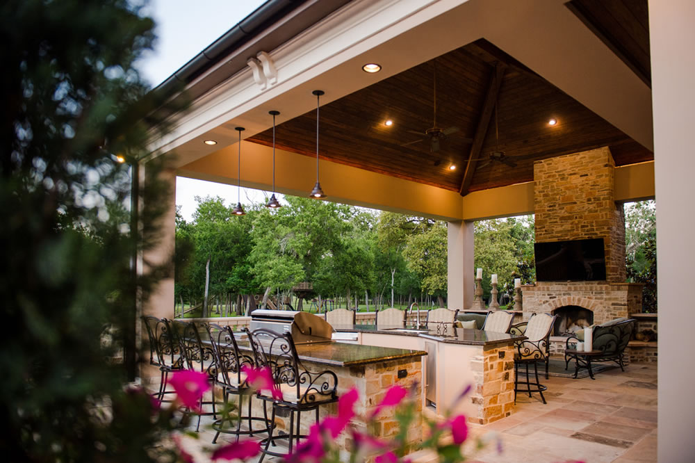 Texas Sized Outdoor Living Retreat